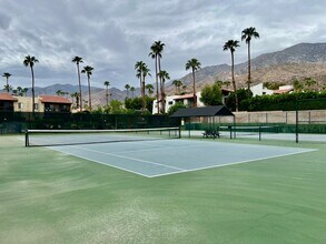 340 E San Jose Rd in Palm Springs, CA - Building Photo - Building Photo