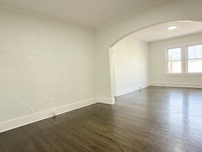 1469 Ottawa St in Windsor, ON - Building Photo - Building Photo