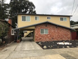 240 Chumalia St, Unit 2 in San Leandro, CA - Building Photo