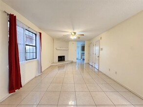 8631 Mapletwist St in Houston, TX - Building Photo - Building Photo