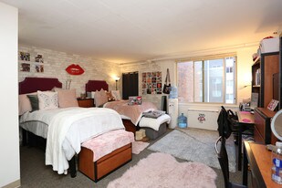 Statesider in Madison, WI - Building Photo