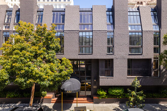 Nob Hill Court in San Francisco, CA - Building Photo - Building Photo