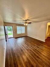1840 Schooner Rd in El Reno, OK - Foto de edificio - Building Photo