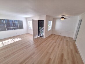 1756 Malcolm Ave in Los Angeles, CA - Building Photo - Building Photo