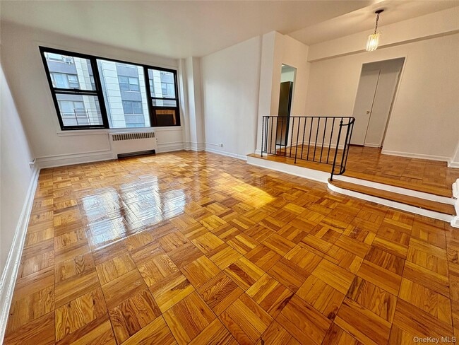 98-41 64th Rd in Queens, NY - Building Photo - Building Photo