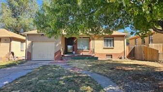 1672 Havana St in Aurora, CO - Building Photo