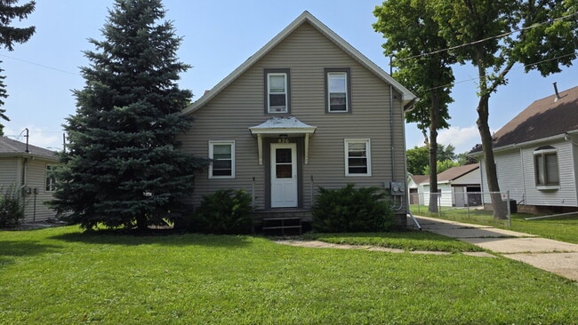 property at 826 Tayco St