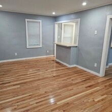 106 Walnut St in Clinton, MA - Building Photo - Building Photo