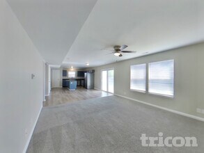 8599 Captain Dr in Avon, IN - Building Photo - Building Photo