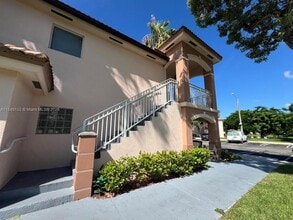 2731 SE 12th Pl in Homestead, FL - Building Photo - Building Photo