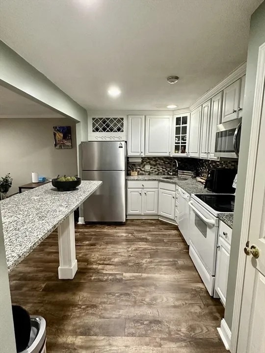 property at 70 Warren Ave