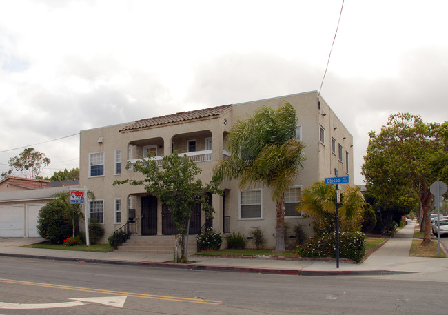 1552 Obispo Ave in Long Beach, CA - Building Photo - Building Photo