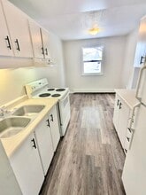 6 Birkshire Ct in Kitchener, ON - Building Photo - Building Photo