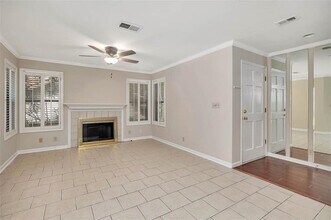 605 Harbour Oaks Dr in St. Simons Island, GA - Building Photo - Building Photo