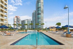 90 Alton Rd, Unit 1490 in Miami Beach, FL - Building Photo