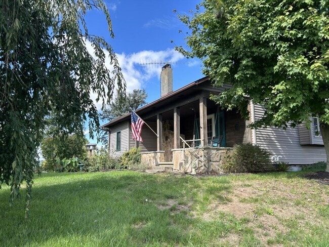 property at 2207 Jentes Rd