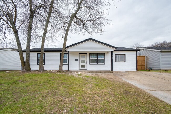 property at 2529 Wood Valley Dr