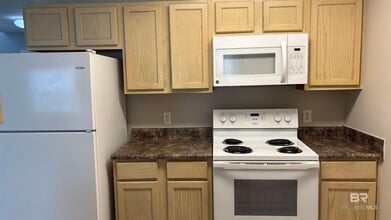 1517 Regency Rd in Gulf Shores, AL - Building Photo - Building Photo