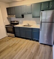 2170 St Johns Pl in Louisville, KY - Building Photo