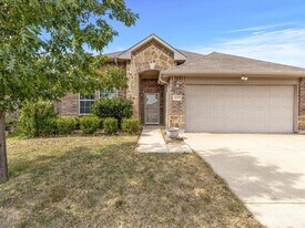 3209 Sadie Trail in Fort Worth, TX - Building Photo