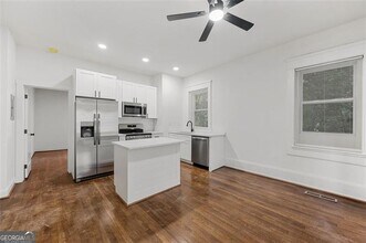 360 Ponce De Leon Ave NE in Atlanta, GA - Building Photo - Building Photo