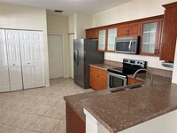 4106 Forest Dr in Weston, FL - Building Photo - Building Photo