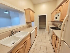 2315 Harborside Dr in Galveston, TX - Building Photo - Building Photo