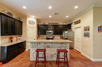 1013 Foster Ave in College Station, TX - Building Photo - Building Photo