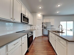 4986 Bill Cheek Rd in Auburn, GA - Building Photo - Building Photo