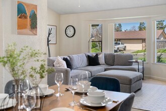 4506 Wrenford Way in Sacramento, CA - Building Photo - Building Photo