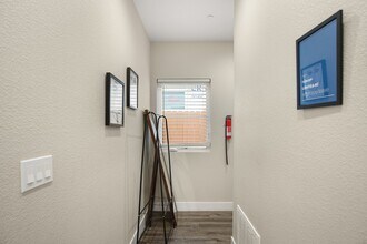 2994 39th St in Sacramento, CA - Building Photo - Building Photo