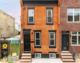2133 Latona St in Philadelphia, PA - Building Photo
