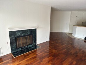 7248 Camino Degrazia in San Diego, CA - Building Photo - Building Photo