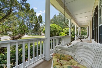 7610 Sentry Oak Cir E in Jacksonville, FL - Building Photo - Building Photo
