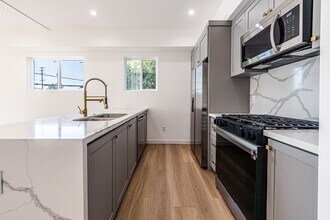 5253 Agnes Ave in Los Angeles, CA - Building Photo - Building Photo