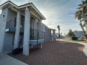 4610 W Sand Creek Ave in Las Vegas, NV - Building Photo - Building Photo