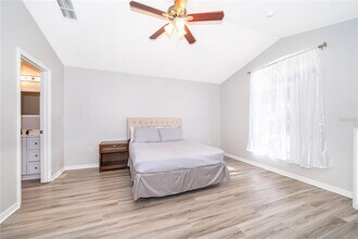 1106 Liberty Hall Dr in Kissimmee, FL - Building Photo - Building Photo