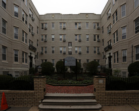 Campus Apartments in Philadelphia, PA - Building Photo - Building Photo