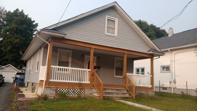 12 Hillside Ave in Mine Hill, NJ - Foto de edificio - Building Photo