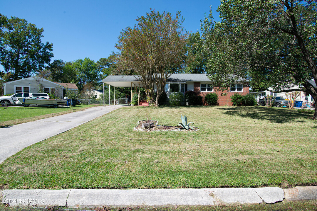 403 Cheyenne Rd in Jacksonville, NC - Building Photo