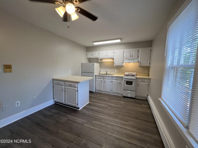 property at 1221 Riverside Ave