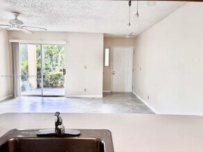 6340 La Costa Dr in Boca Raton, FL - Building Photo - Building Photo