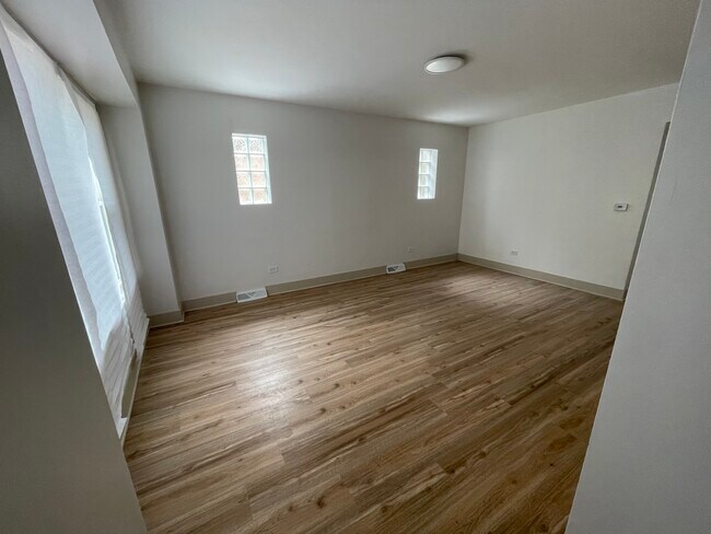 4243 W Haddon Ave in Chicago, IL - Building Photo - Building Photo