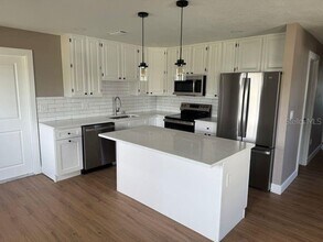 4243 Tahiti Dr in Hernando Beach, FL - Building Photo - Building Photo