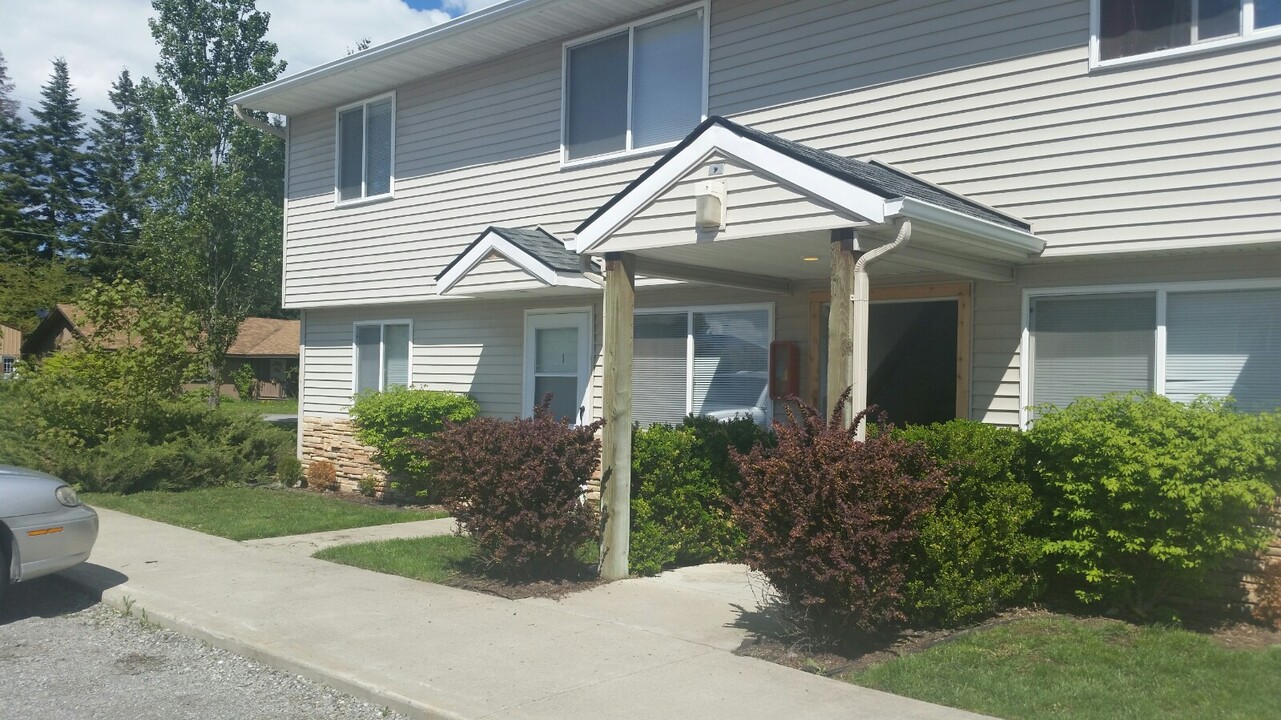 130 E Dakota Ave, Unit #7 in Hayden, ID - Building Photo