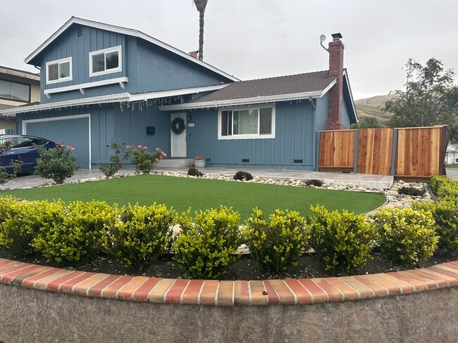 48346 Cottonwood St in Fremont, CA - Foto de edificio - Building Photo