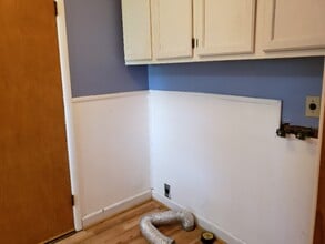 563 S Kokomo Ave in Derby, KS - Building Photo - Building Photo