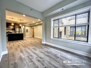 1126 Maple Ave in Evanston, IL - Building Photo - Building Photo