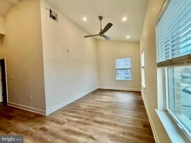 6601 Ridge Ave in Philadelphia, PA - Building Photo