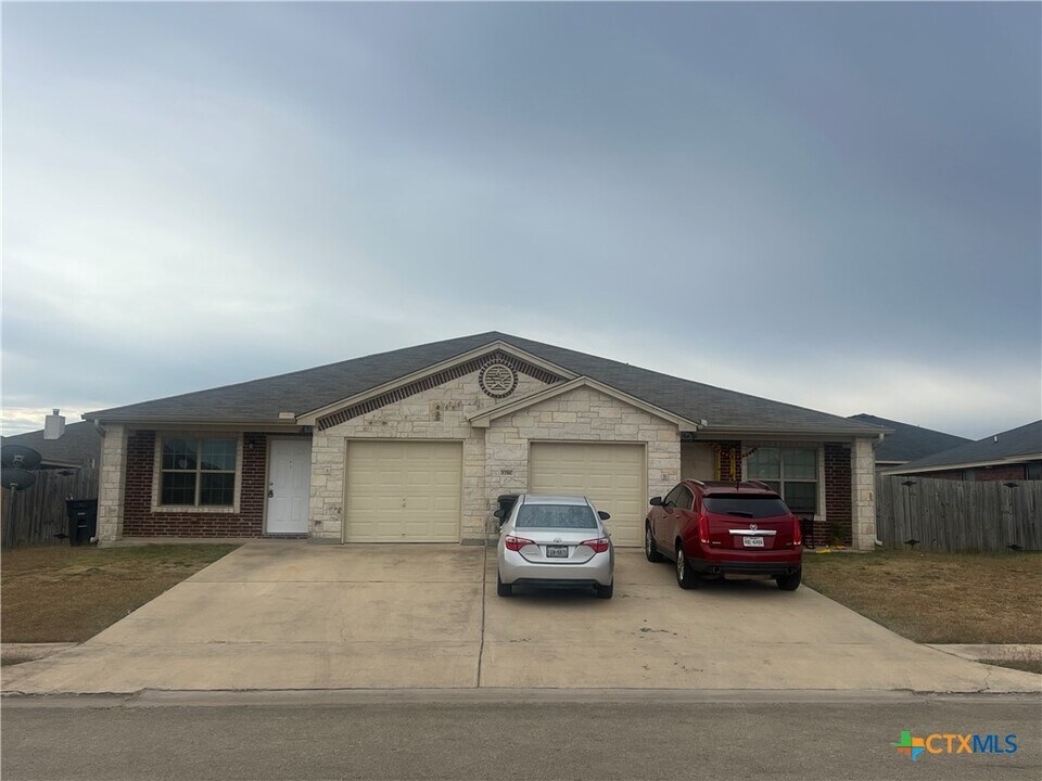 1206 Loyal Ln in Killeen, TX - Building Photo
